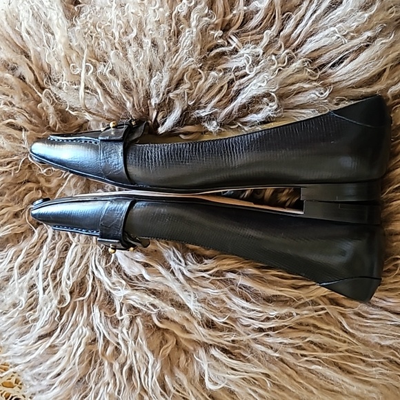 GUCCI black leather slip-on loafer brass buckle pointed 35 1/2 C excellent shoes - Picture 11 of 16